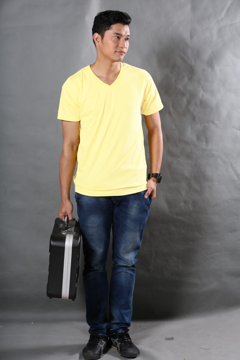 L เสื้อยืด สีเหลืองพาสเทล คอวี แขนสั้น Size L