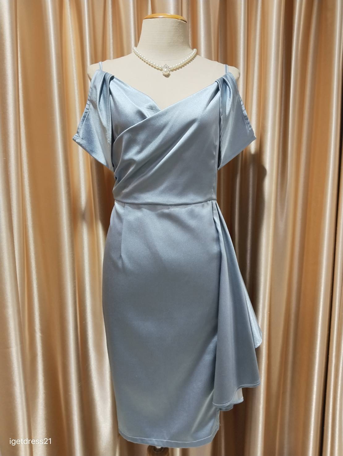 (PRE-LOVED) ราตรีสั้นสีฟ้าคิมเบอรี่จีบเอว (3XL) มือ2