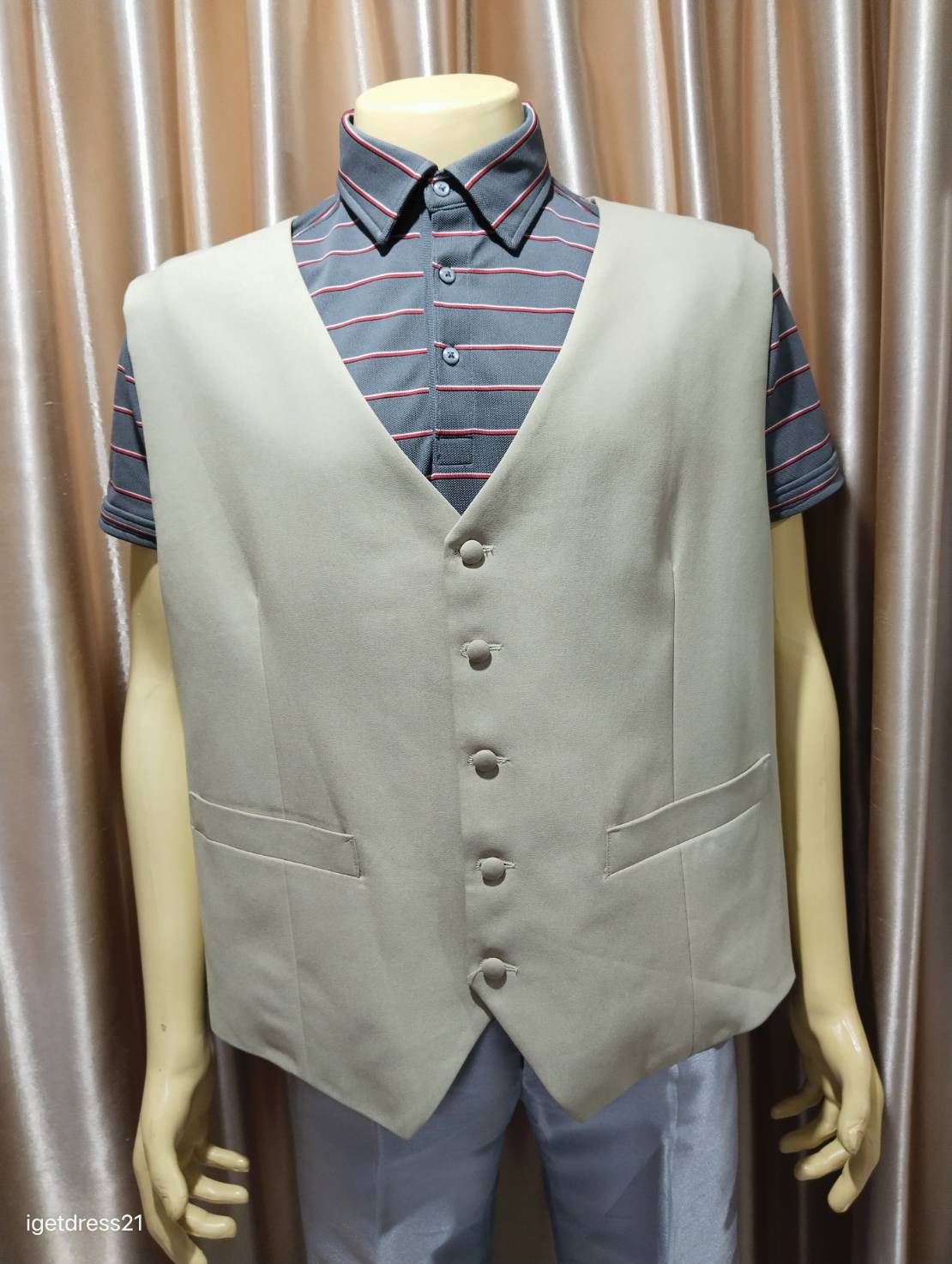 เสื้อกั๊กสีครีม 4XL