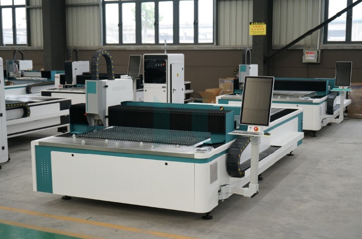 เครื่องตัดเลเซอร์ซีเอ็นซีไฟเบอร์ออฟติกส์ MTFL1530 1000W Fiber Optic CNC Laser cutting