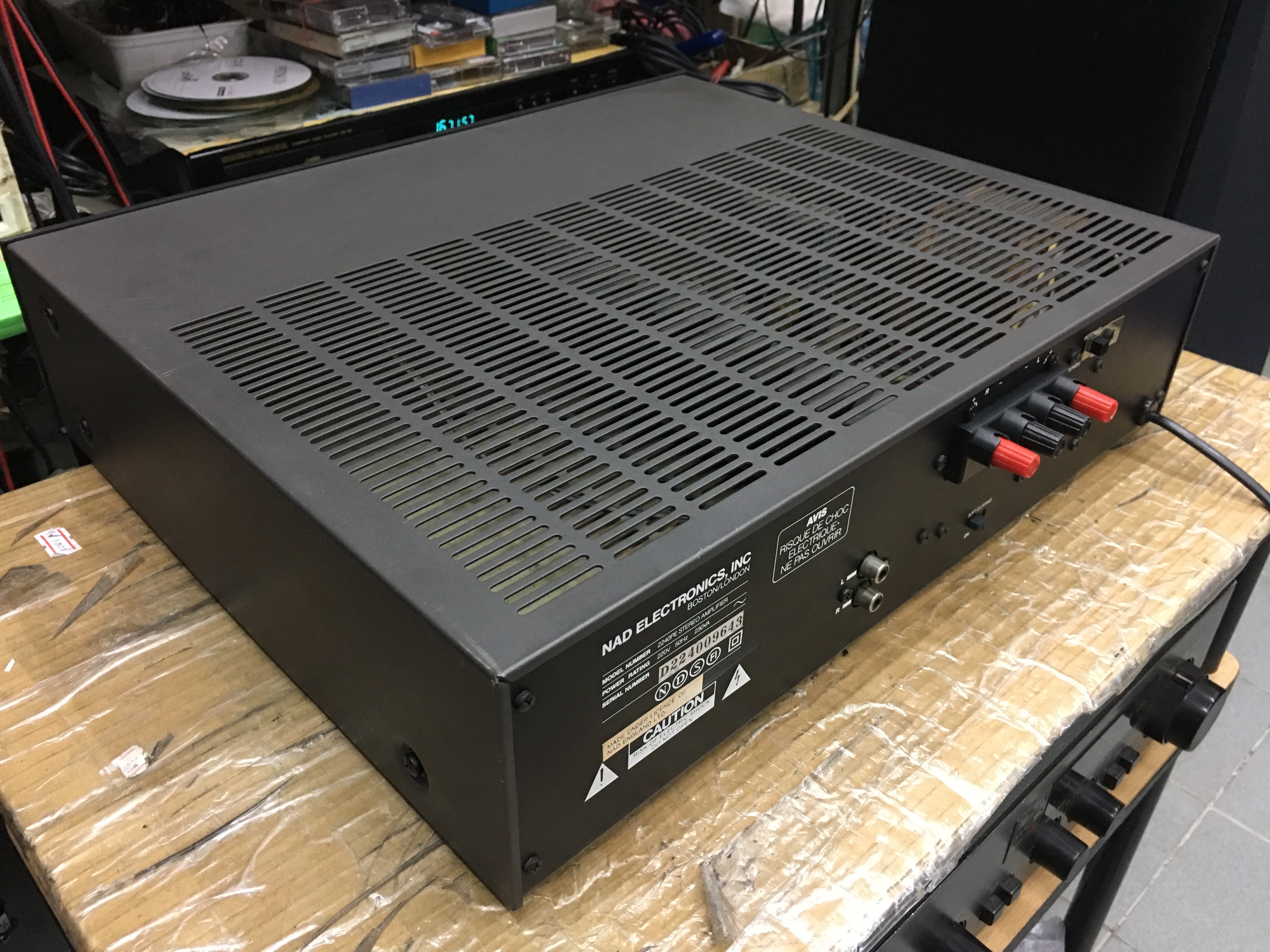 NAD 2240PE Stereo Power Amplifier