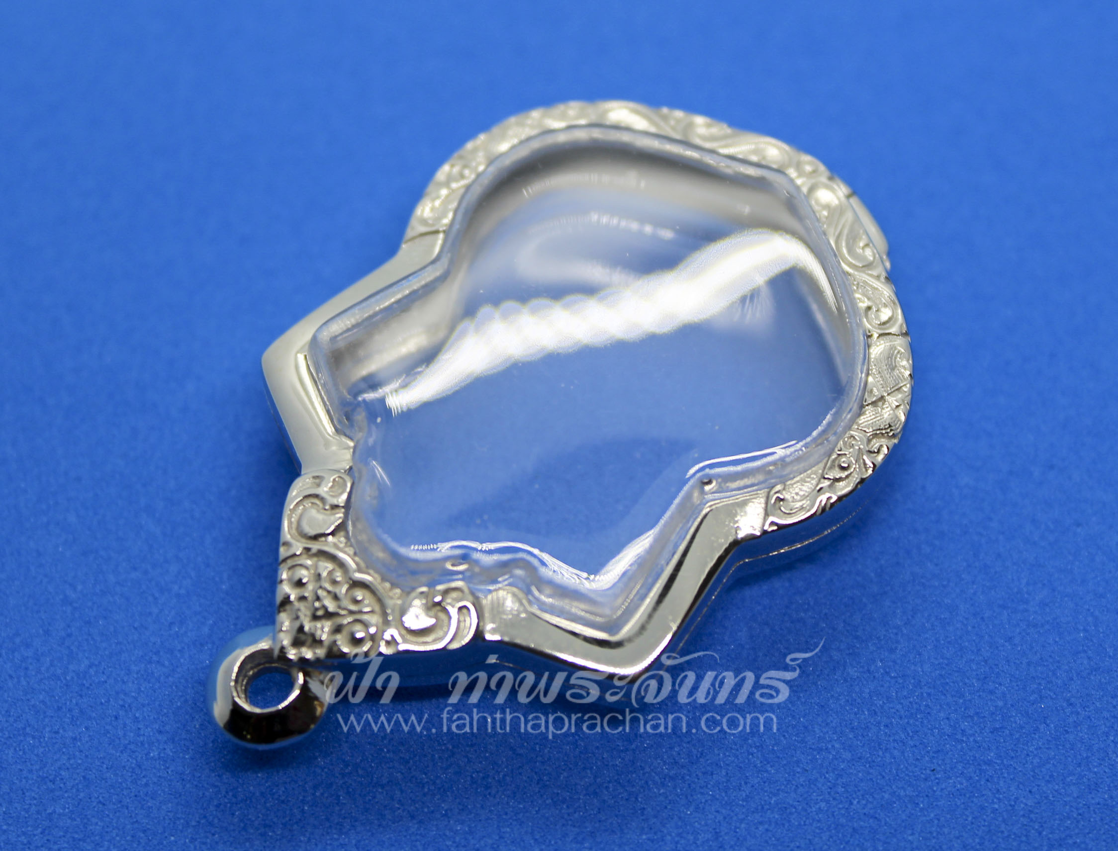 ตลับเหรียญเสมาสามรอบ ในหลวง ร.9 เงินขัดเงา