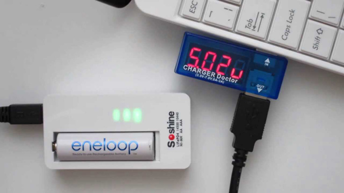 ตัววัดกระแสและแรงดันไฟฟ้าพอต USB แบบดิจิตอล (CHARGER Doctor for USB Port 3.5V - 7.0V, 0A - 3A)