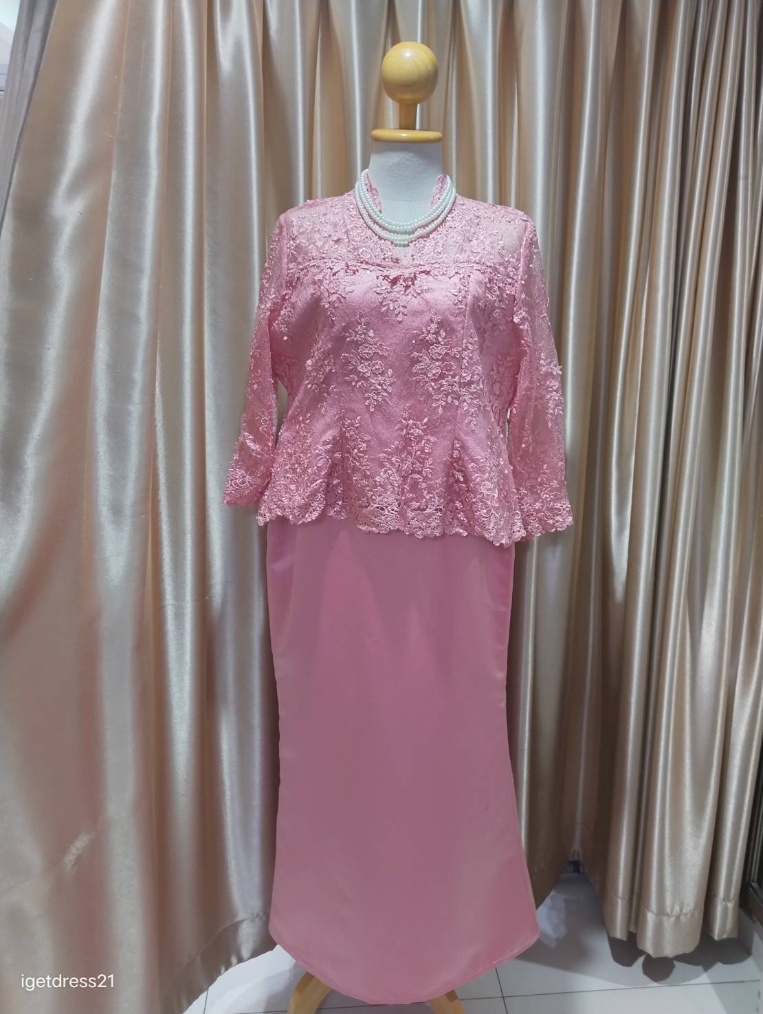 ชุดลูกไม้เสื้้อชมพูเข็ม+กระโปรงยาวชมพูเข็ม2XL