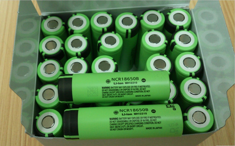 ถ่านชาร์จ แบตเตอรี่ UltraFire Battery Panasonic NCR18650B Rechargeable เบอร์ 18650 3.7v ขนาด 3400 mAh (ของแท้ 100 % Original Made in Japan)
