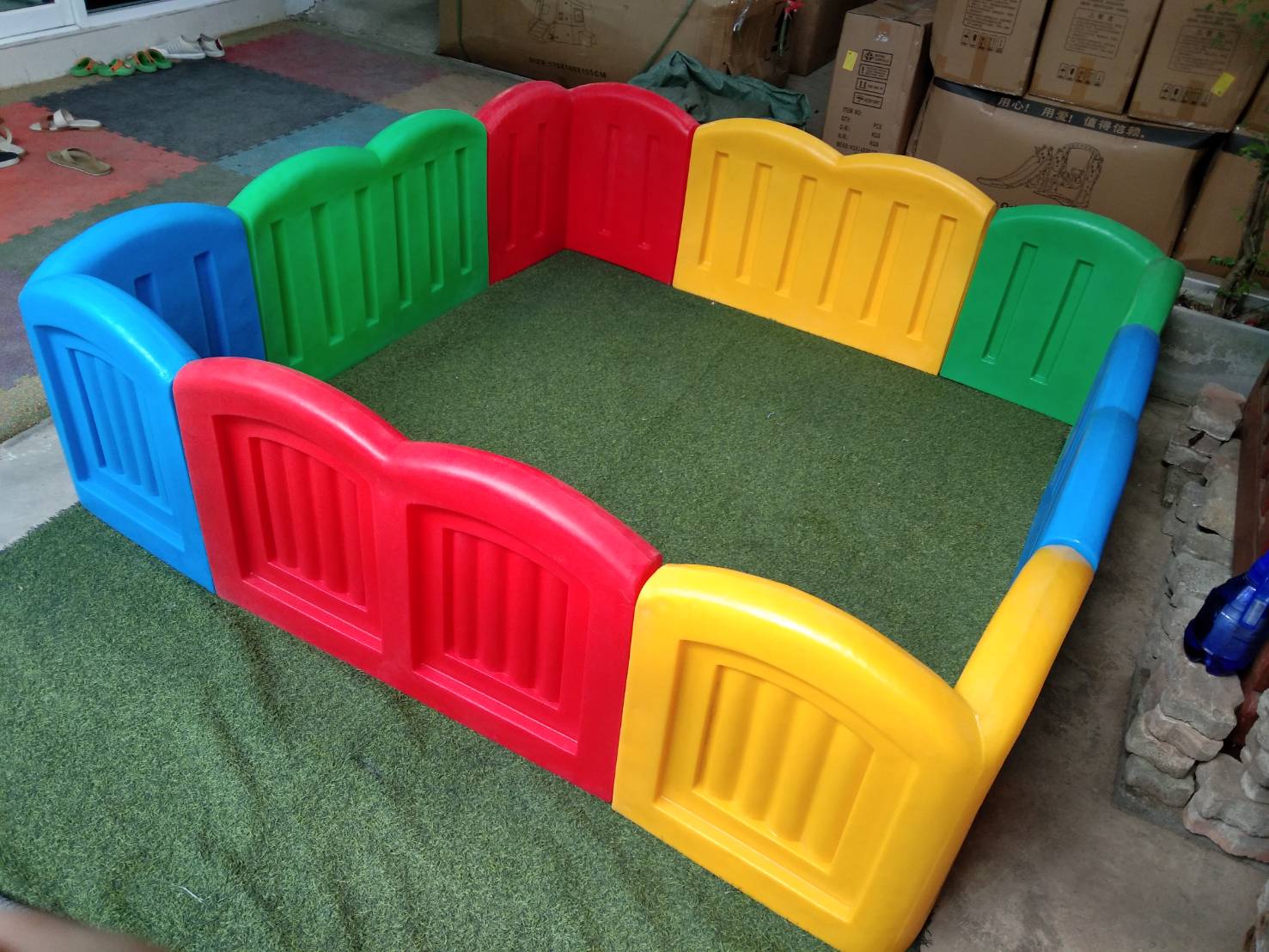 บ่อบอลสี่เหลี่ยม