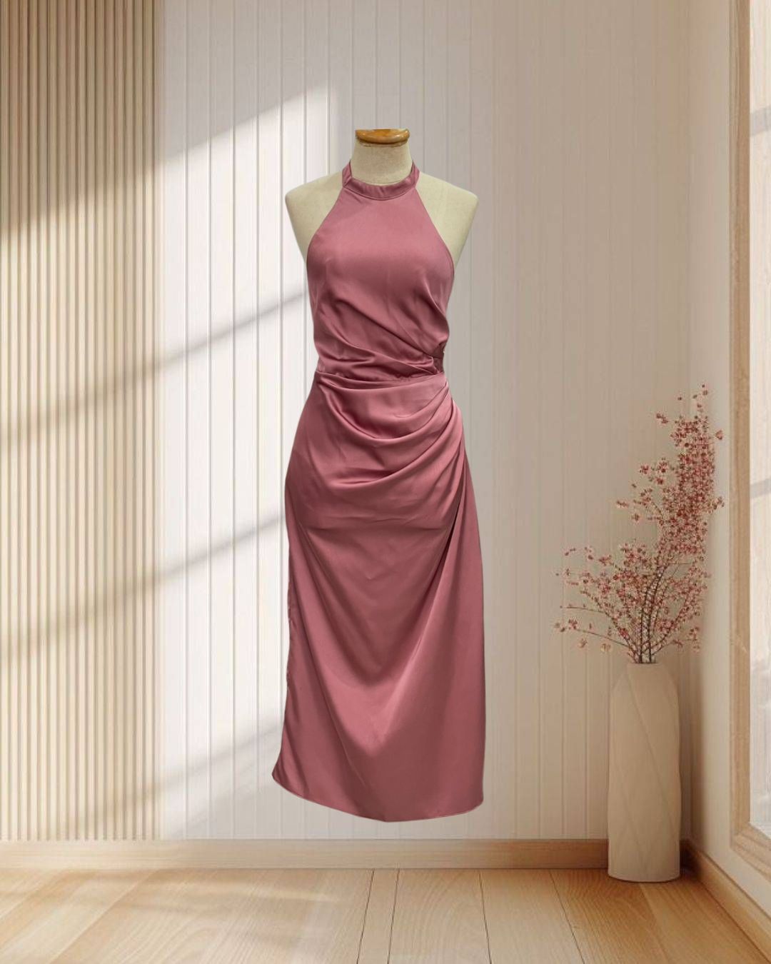 ราตรียาวสีชมพู คอปีน โชว์หลังสายเดี่ยว แต่งจีบสะโพก ไซส์ XL