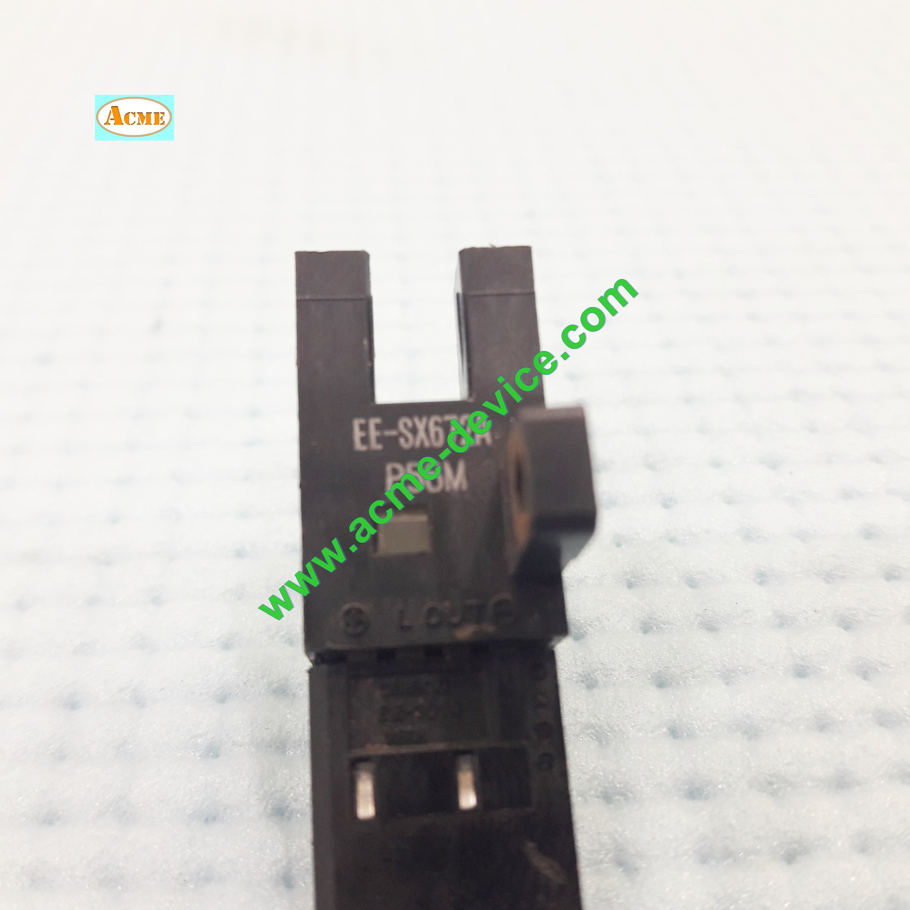 Photoelectric Omron รุ่น EE-SX672A, ระยะ 5mm, Dark-ON, Light-ON, NPN