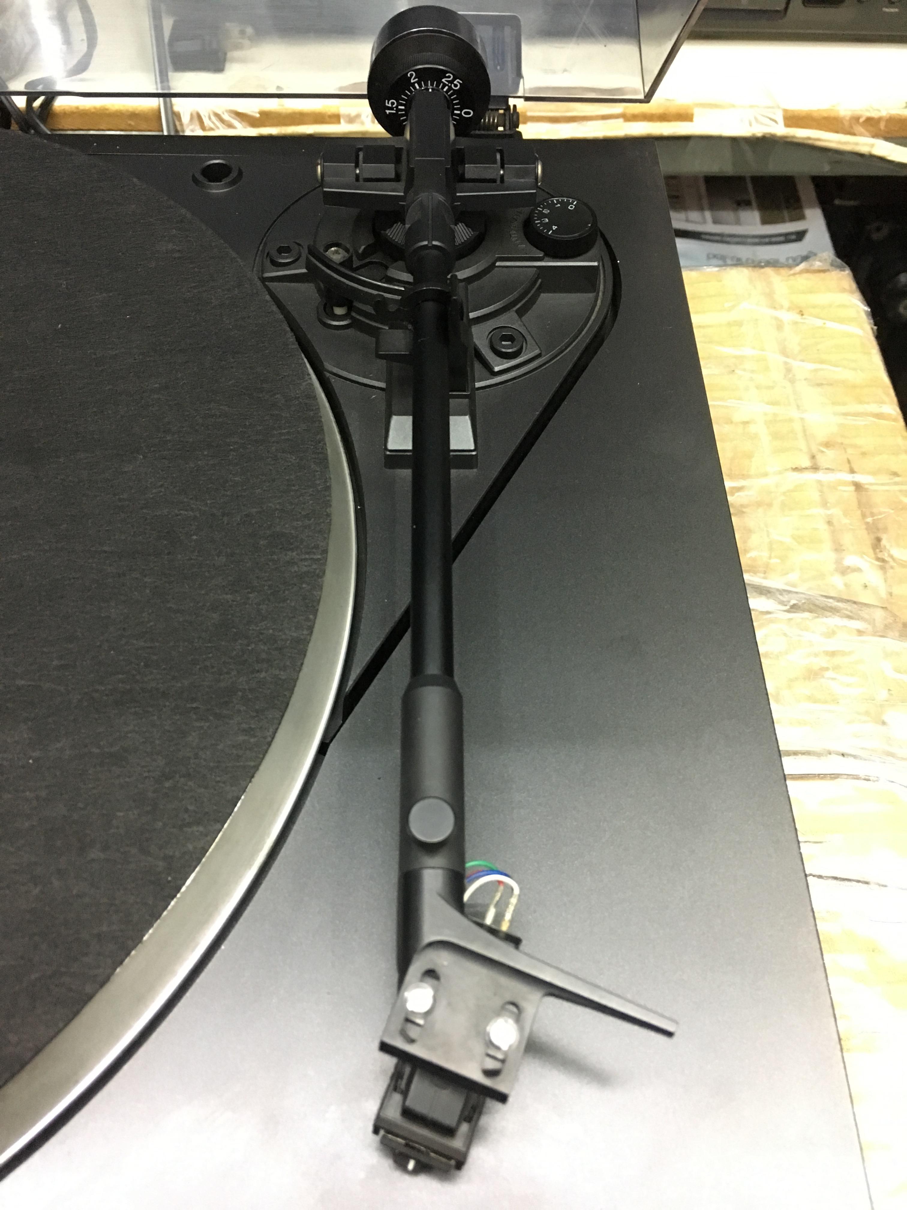 Onkyo CP-1116A Turntable