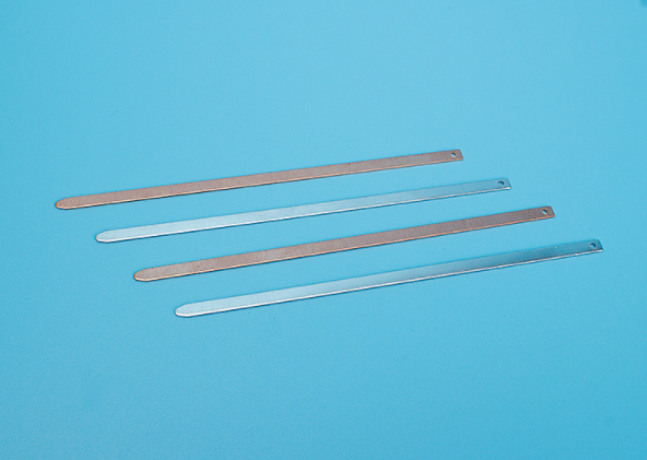 แผ่นทองแดงและสังกะสีแบบยาว