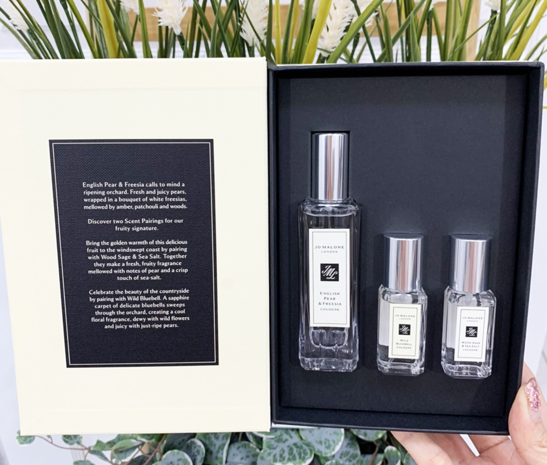 น้ำหอมโจมาโลน Jo Malone Gift Set English Pear 30ml + Woodsage 9ml+ Wild Bluebell 9ml
