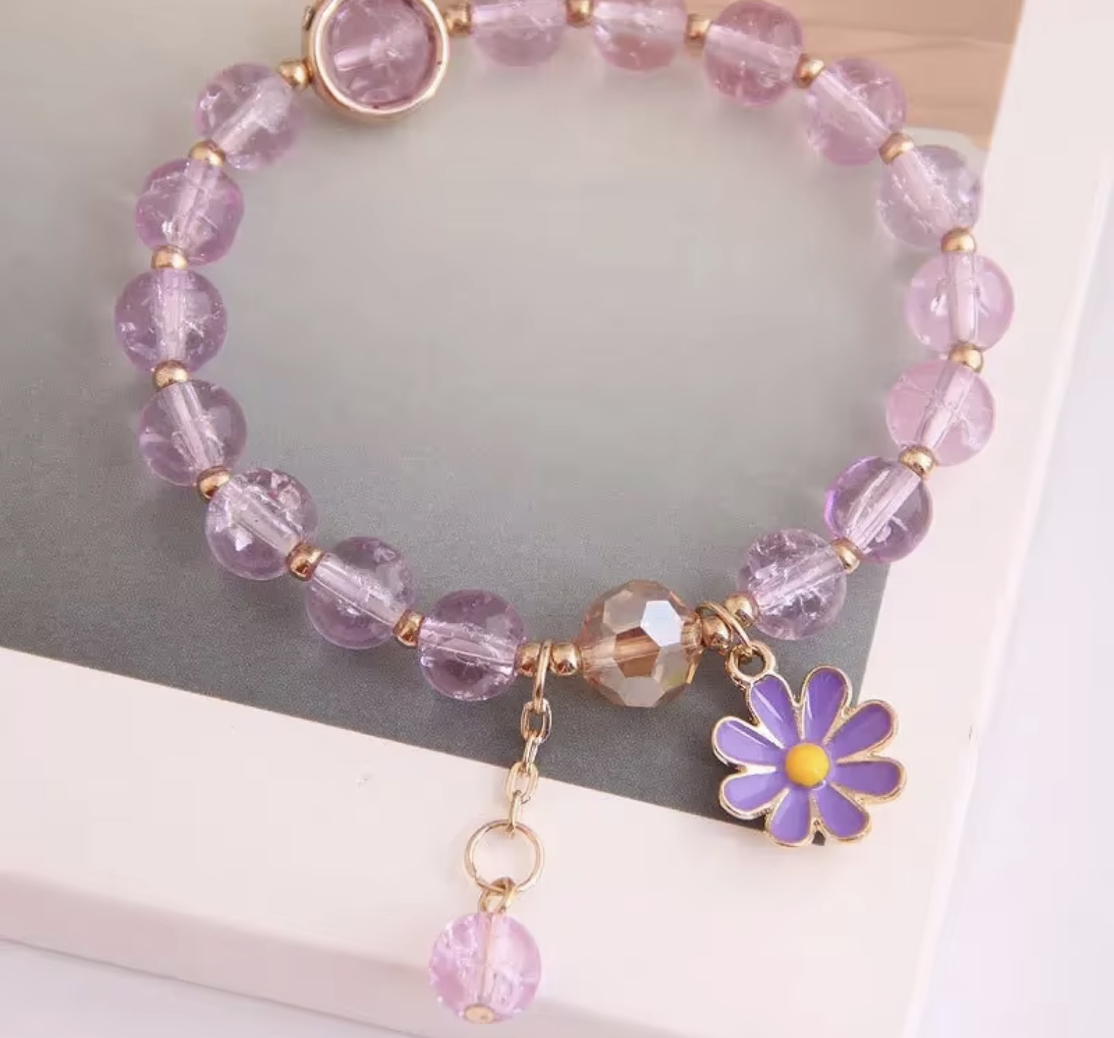 สร้อยข้อมือ จี้ดอกไม้ 4เส้น ราคา 30