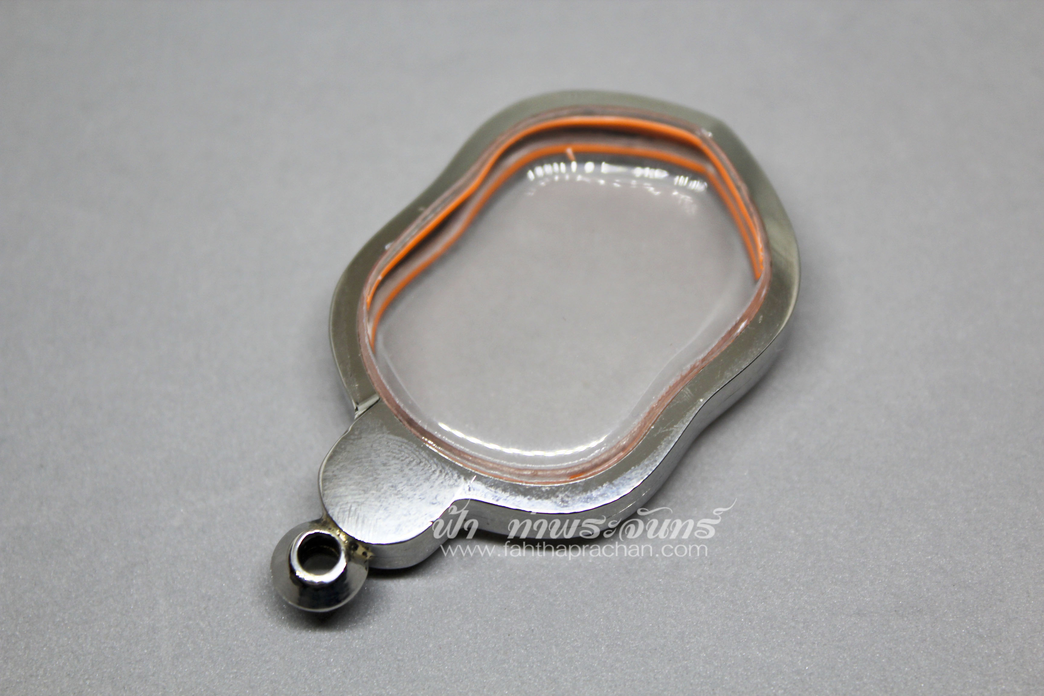 ตลับเสมาหลวงปู่ทิมเข้ารูป สองหน้า สแตนเลสพุก