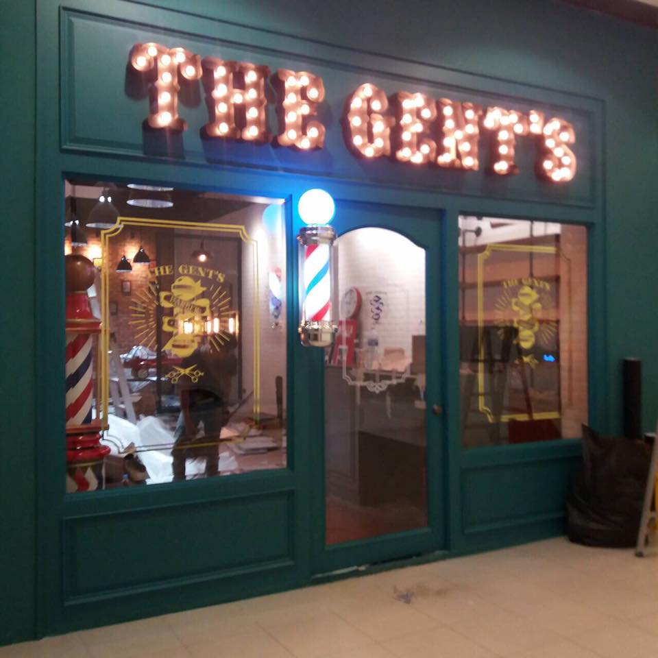 ป้ายอักษรไฟปิงปอง ร้านตัดผม