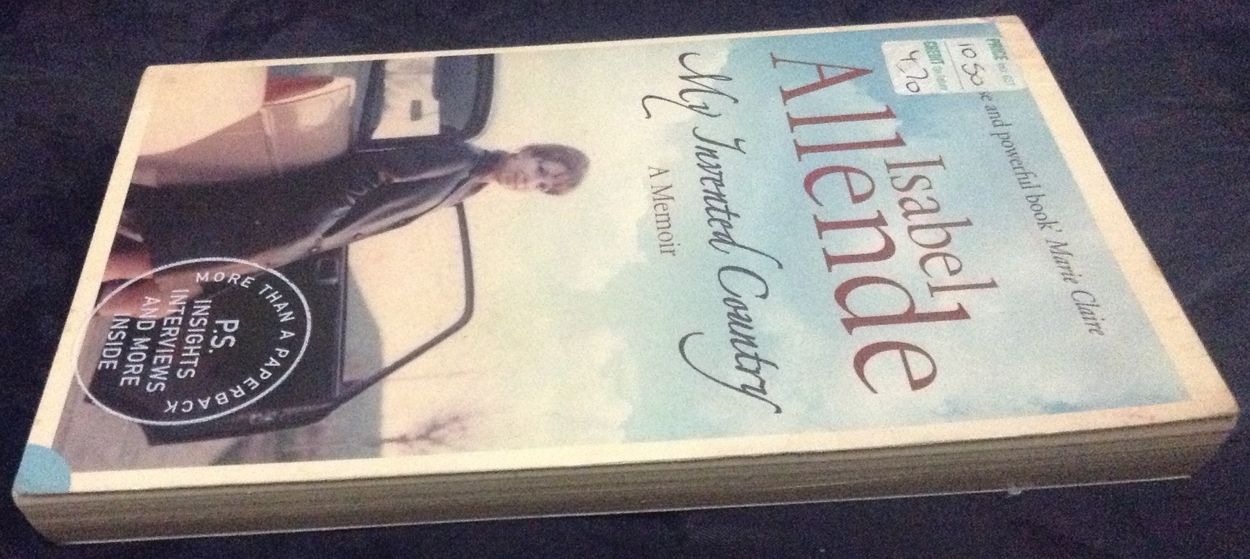 My Invented Country: A Memoir by Isabel Allende ราคา 120