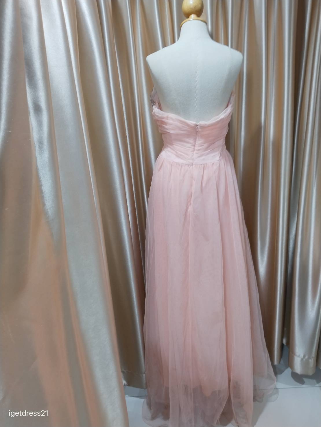 (PRE-LOVED) ชุดราตรียาวสีโอโรสสายเดี่ยวชีฟองแต่งเพชรที่อก