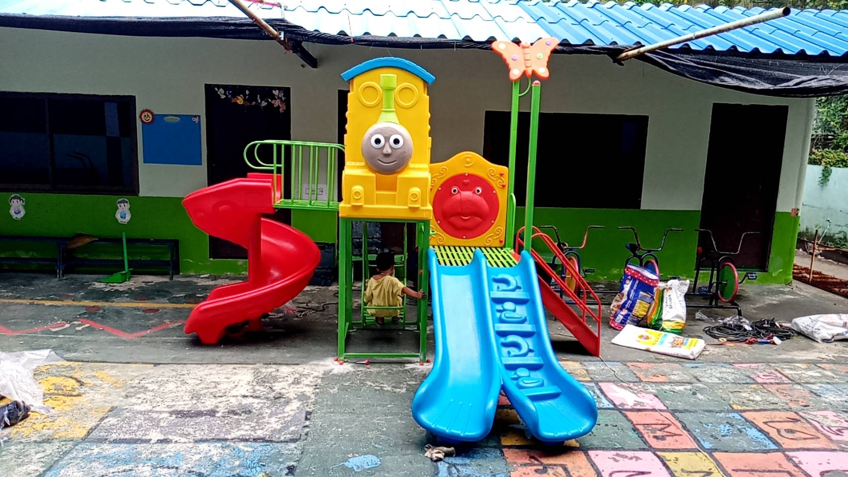 เครื่องเล่นแสนสนุกสุดมีประโยชน์ เครื่องเล่นชุด รถไฟเพื่อนรัก B