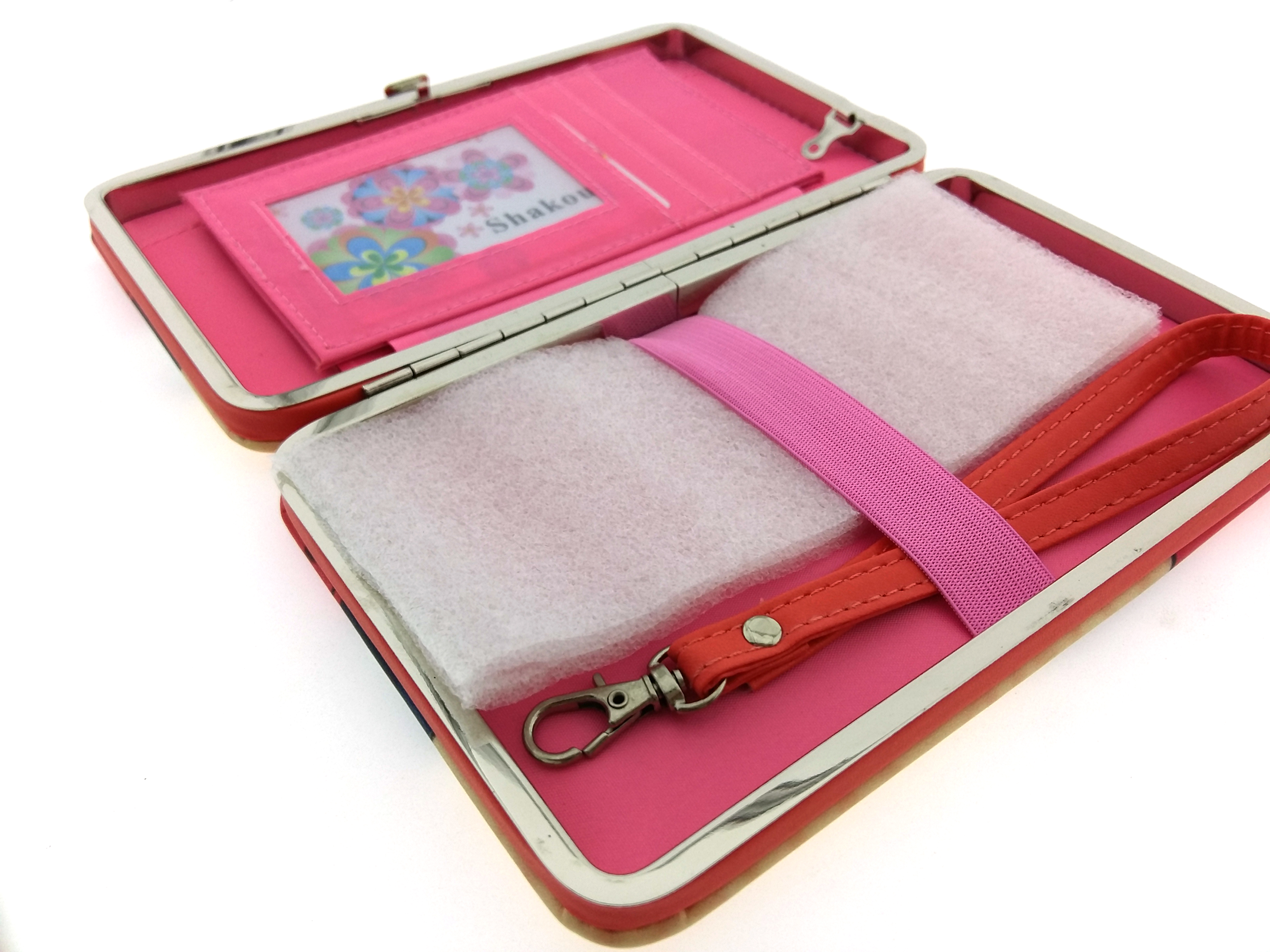 กระเป๋าใส่มือถือสมาร์ทโฟนและของเอนกประสงค์ ลายเด็กผู้หญิง (ขนาด 11x19ซม.)