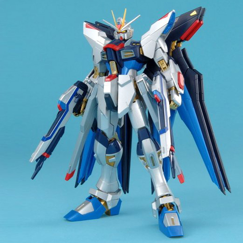 BANDAI MG 1/100 FREEDOM GUNDAM EXTRA FINISH VERSION โมเดล กันดั้ม กันพลา PS TOYLAND