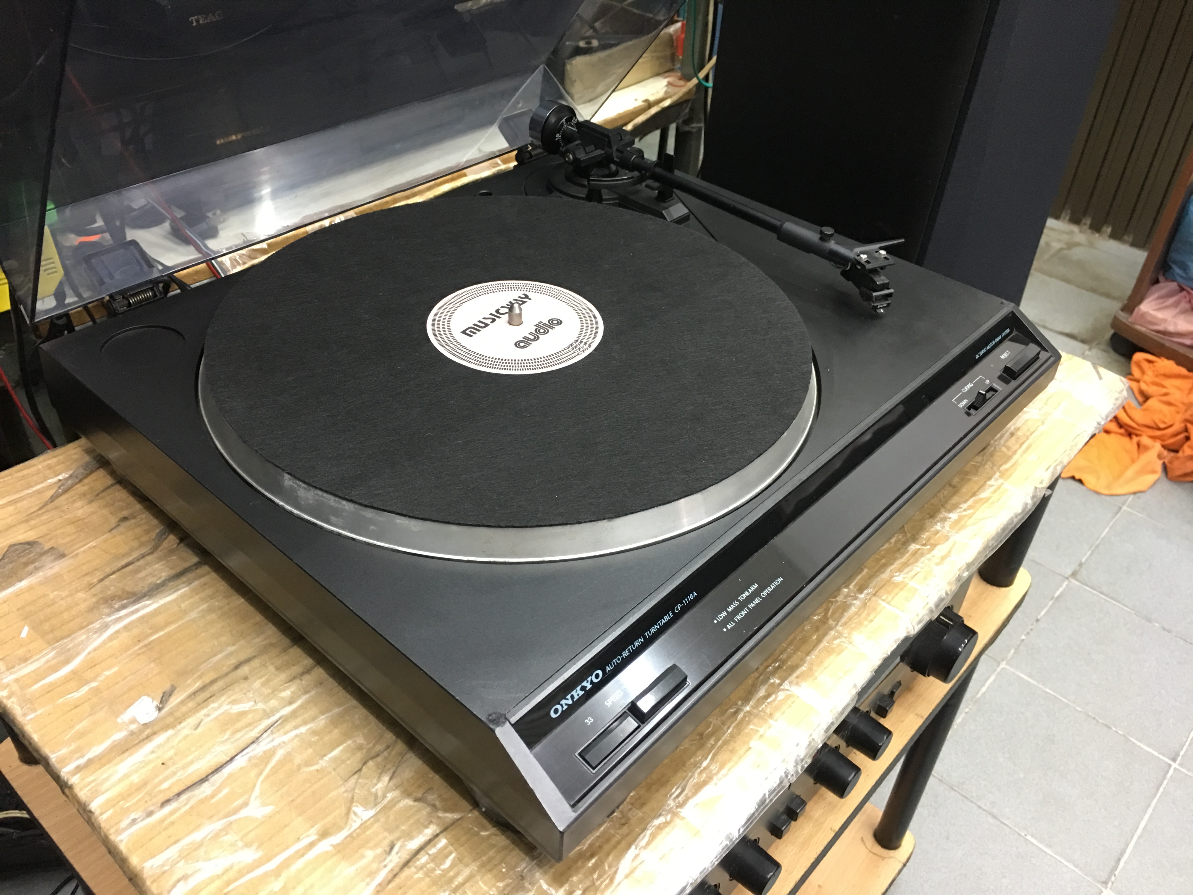 Onkyo CP-1116A Turntable