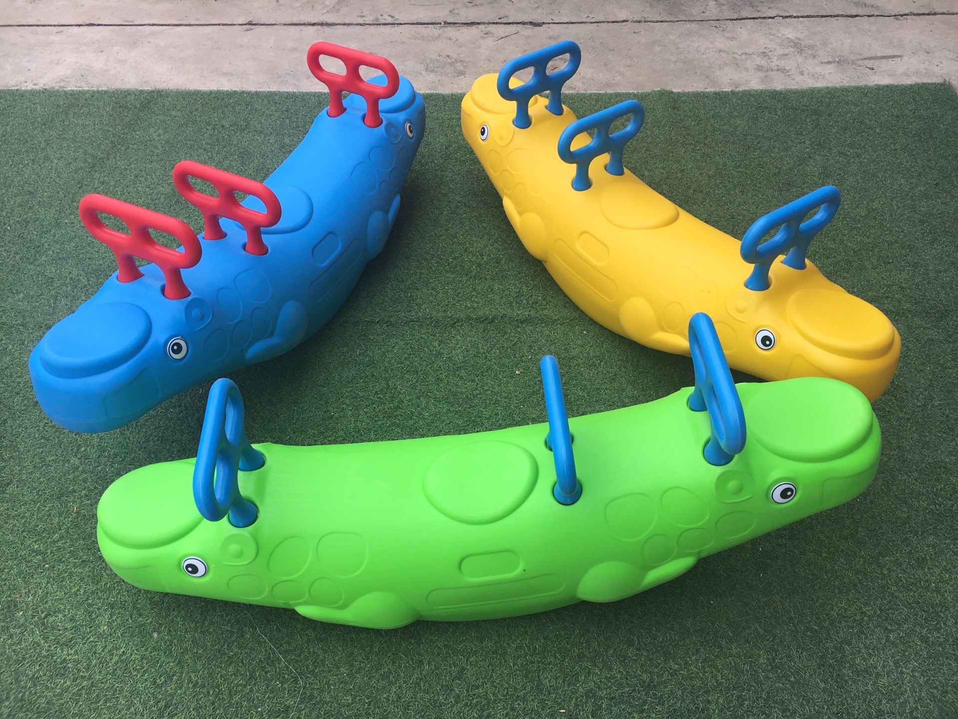 โยกเยกจระเข้เพื่อนเกลอ