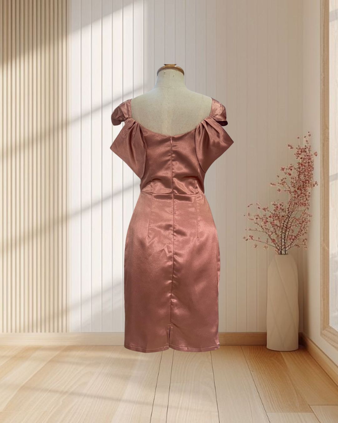 (PRE-LOVED) ราตรีสั้นสีแชมเปญ สายเดี่ยวใหญ่ โอบแขน ผ้าเงา ไซส์ S