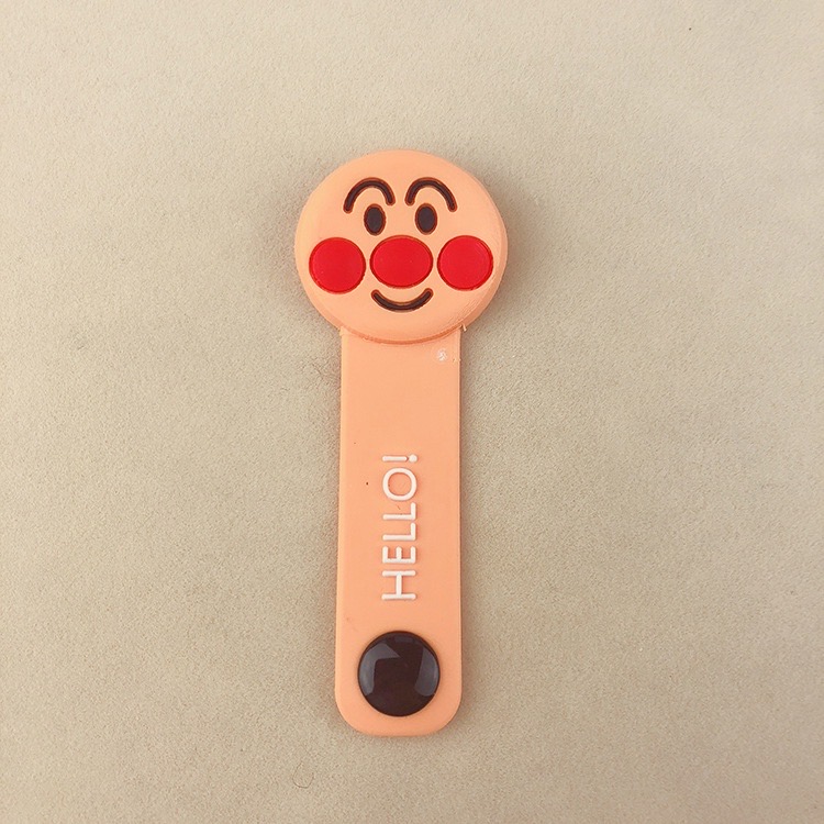 ที่รัดสายชาร์จและสายหูฟัง 3ชิ้น ระบุลายในหมายเหตุ ราคา 23