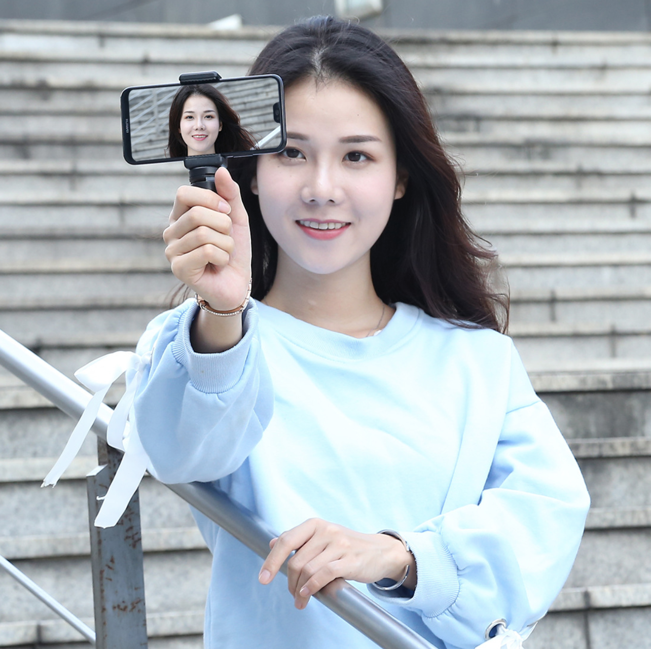 ขาตั้งขนาดเล็ก พกพาง่าย Mini Tripod สำหรับต่อมือถือหรือกล้อง Actioncam