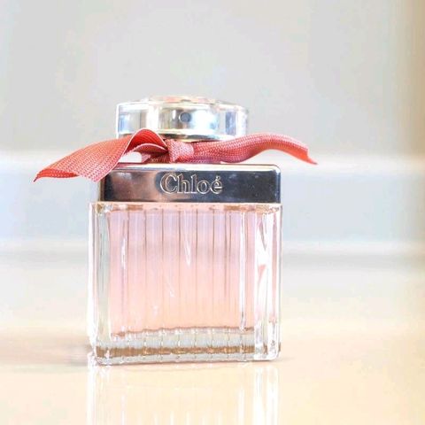 น้ำหอมโคลเอ้ Chloe Rose - Roses de Chloe EDT 75ml (โคลเอ้ โบว์ชมพู)
