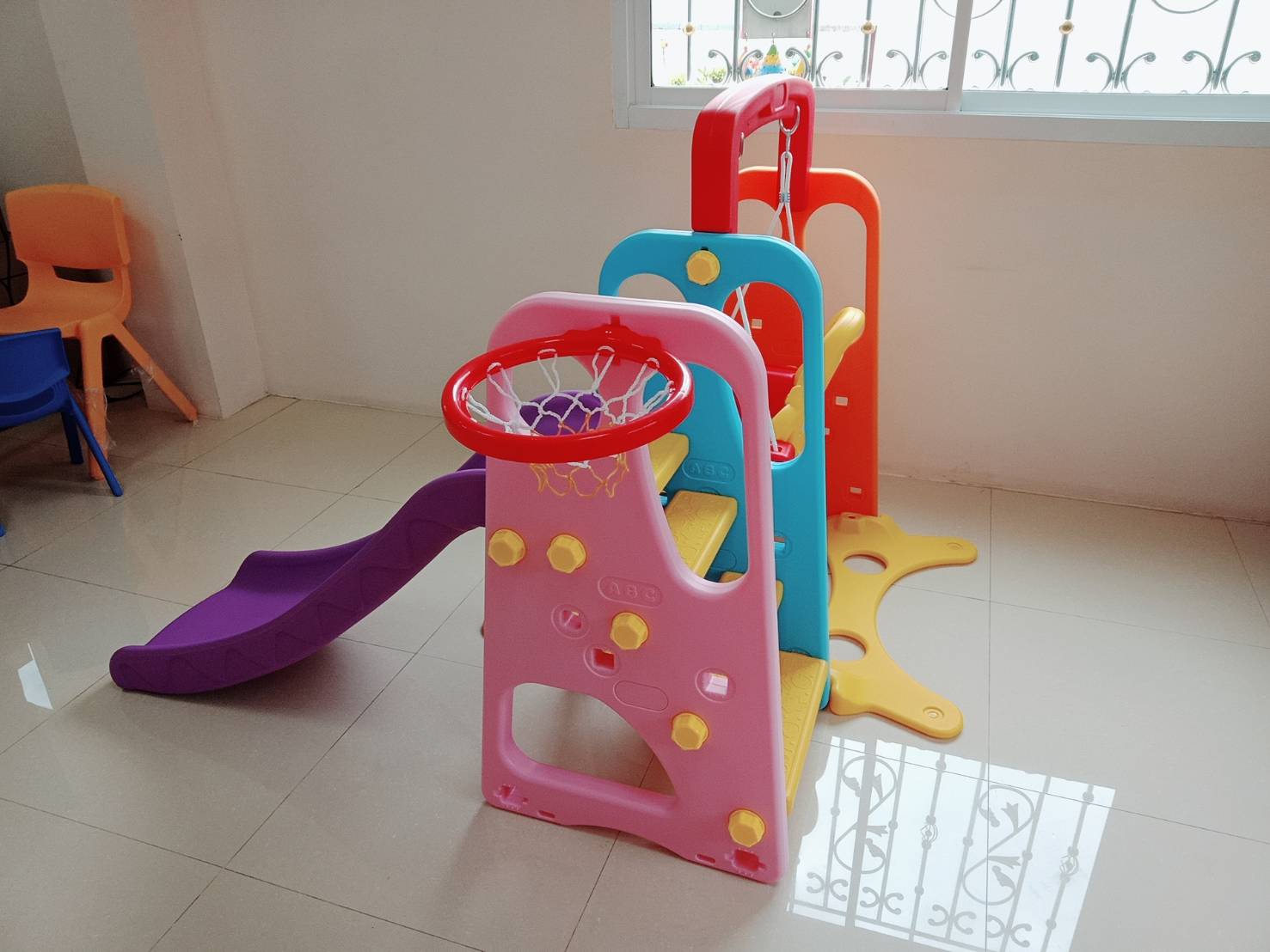 ชิงช้ากระดานลื่น ที่นั่งเป็ดน้อย