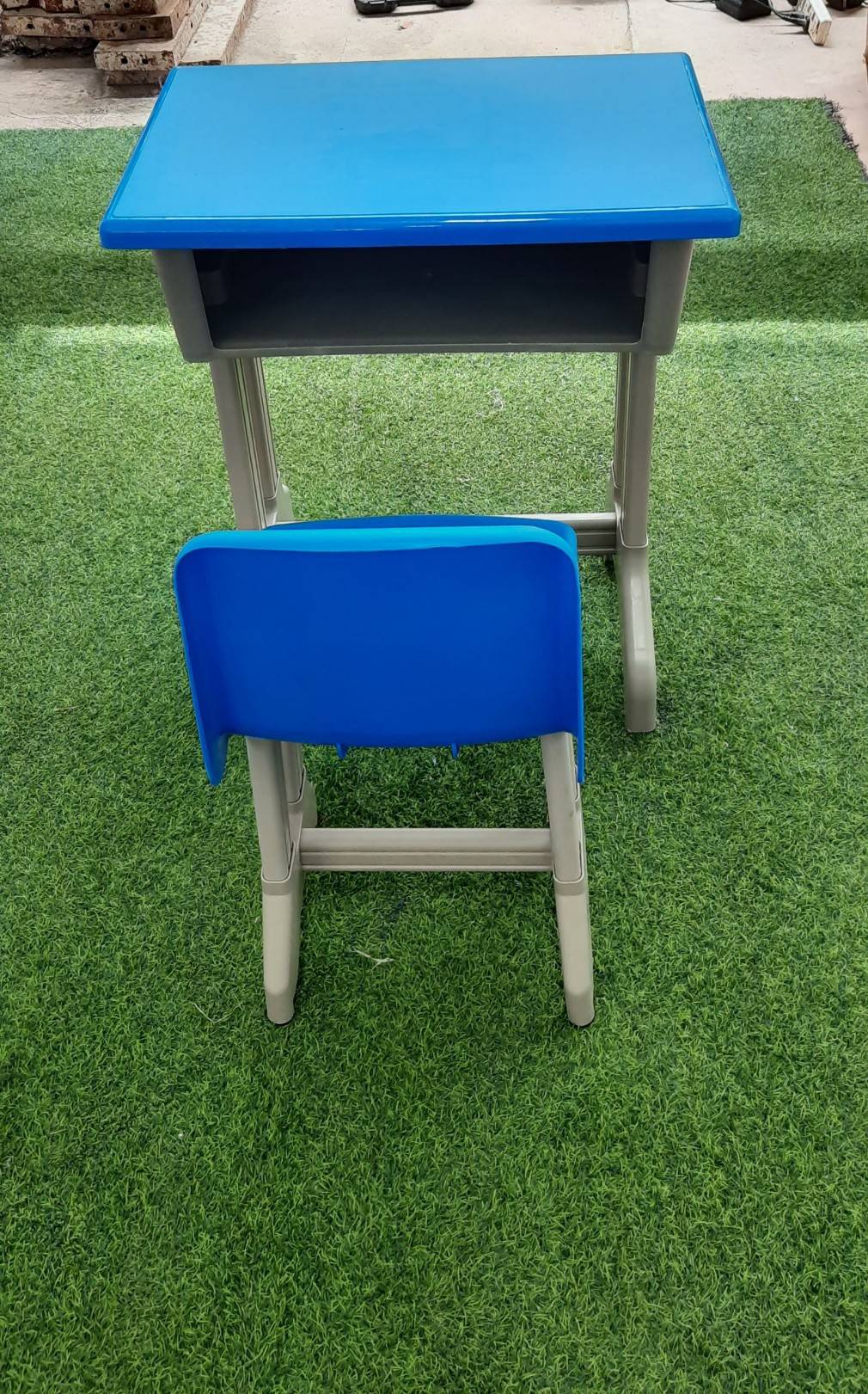 ชุดโต๊ะเรียนพร้อมเก้าอี้เด็ก โต๊ะเรียนเดี่ยวพร้อมเก้าอี้ (สีฟ้า)