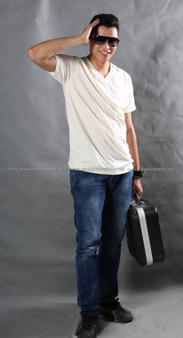 4XL เสื้อยืด สีครีม คอวี แขนสั้น Size 4XL