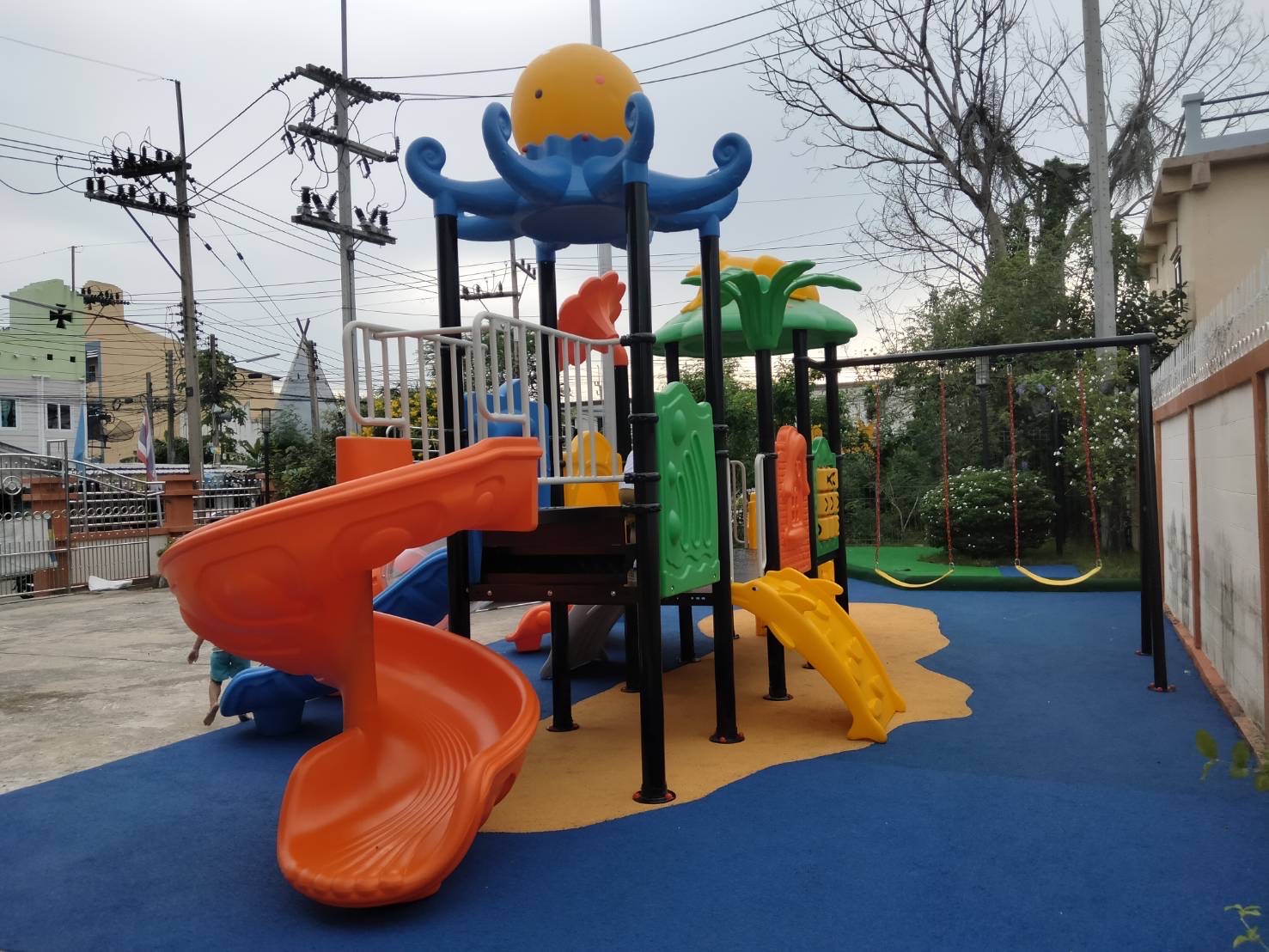 ชุด เจ้าปลาหมึกกับกบน้อยพร้อมชิงช้า เครื่องเล่นสนามขนาดใหญ่ราคาสุดคุ้ม