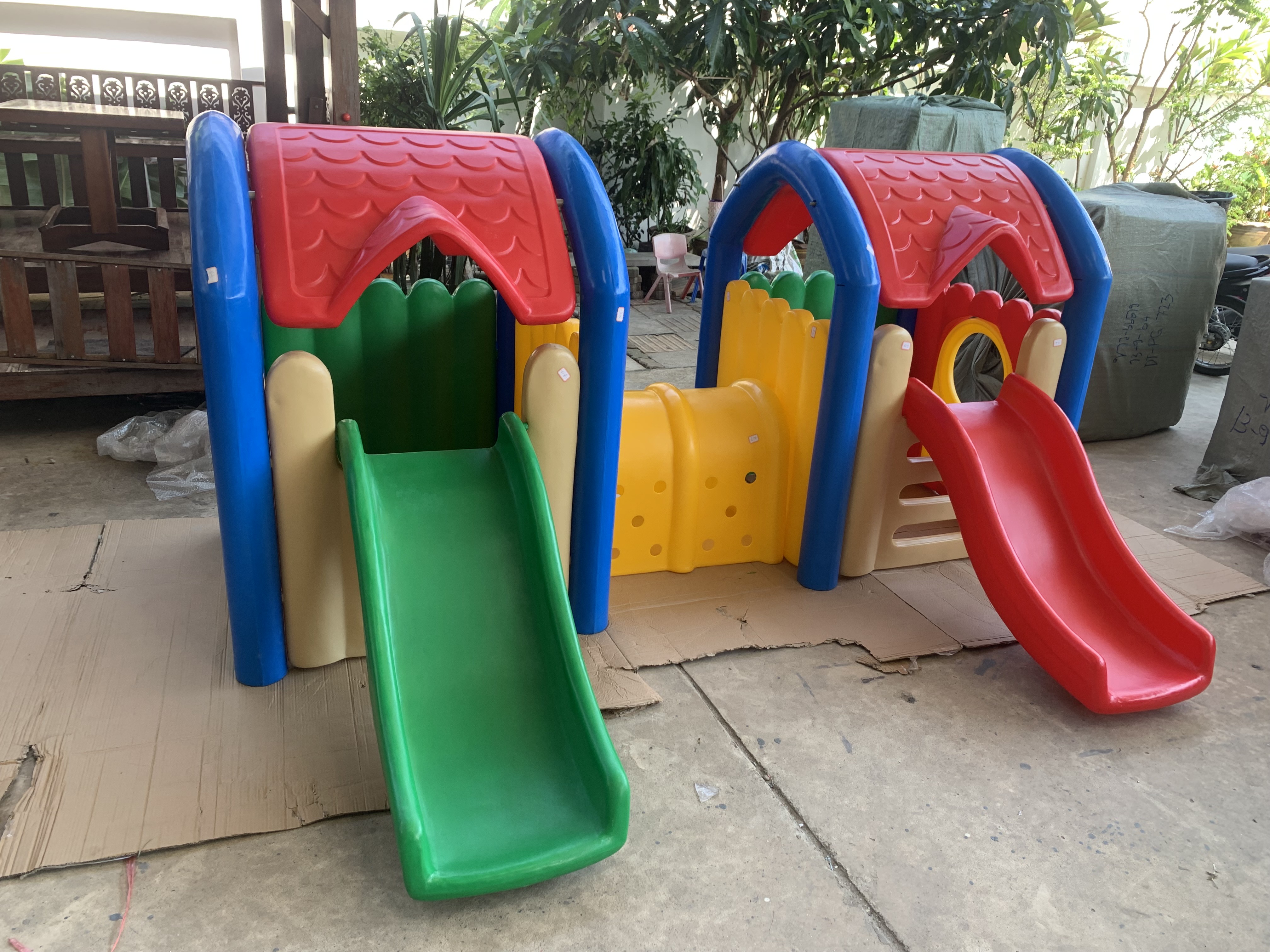 บ้านแฝดสองสไลด์ บ้านของเล่นเสริมพัฒนาการเด็ก