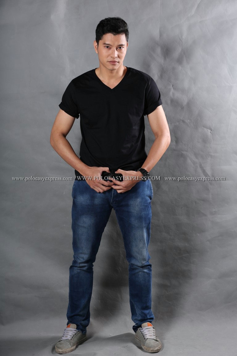 2XL เสื้อยืด สีดำ คอวี แขนสั้น Size 2XL