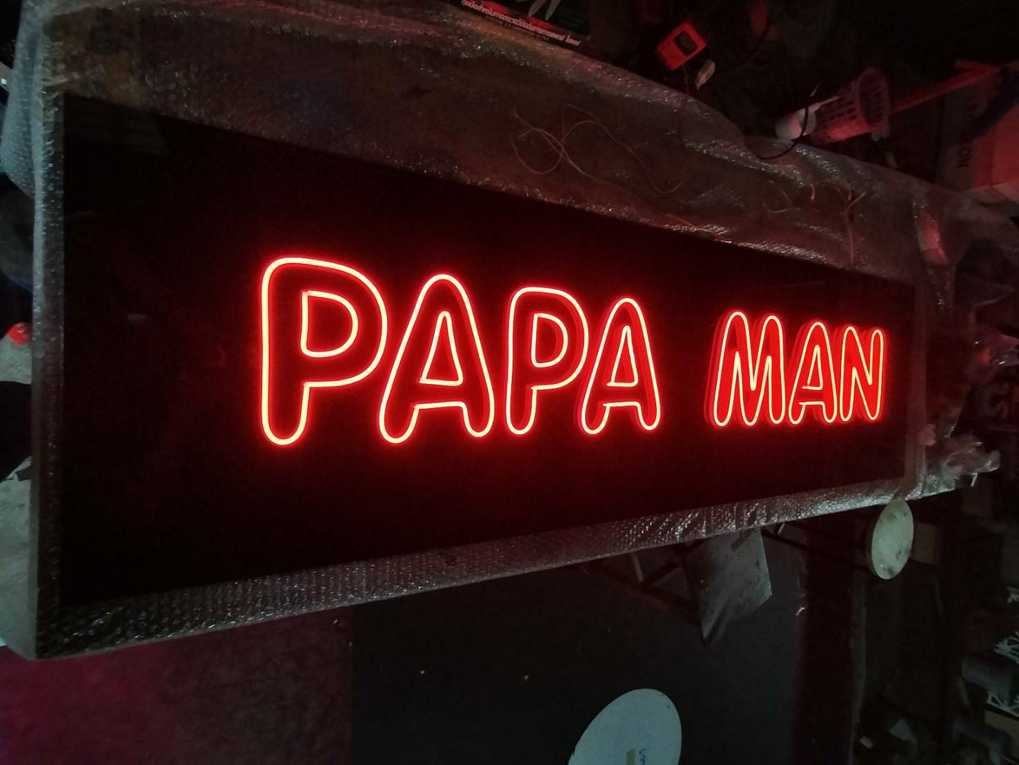 ป้ายไฟ LED ดัด - PAPA MAN