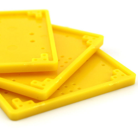 แผ่นพลาสติกอเนกประสงค์ขนาด 75*75 ม.ม.