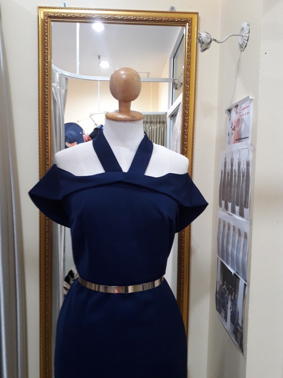 (PRE-LOVED) ราตรีสั้นสีกรมแขนปิด(M)