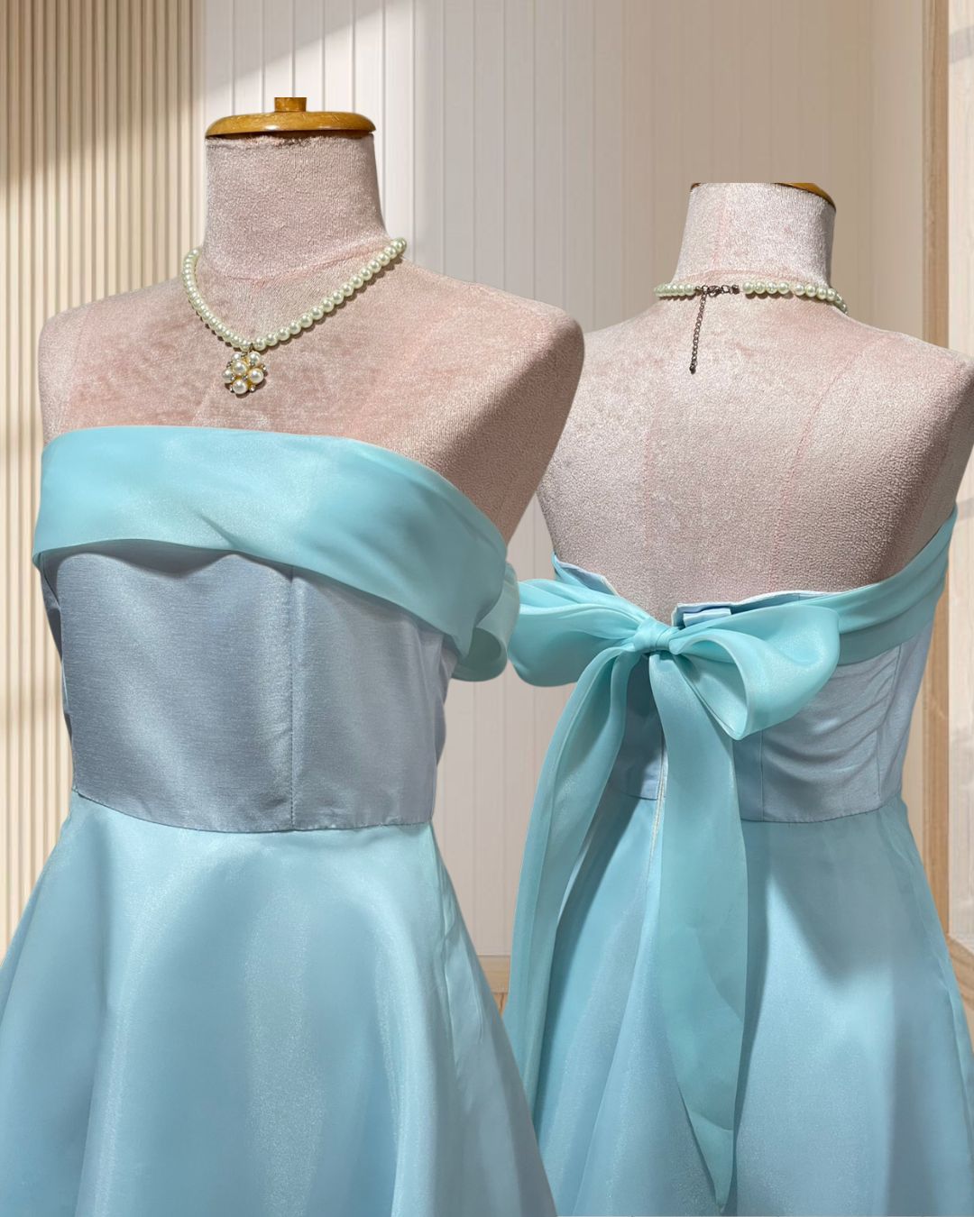 (PRE-LOVED) ราตรีสั้นสีฟ้า ปาดไหลผูกโบว์ด้านหลัง กระโปรงผ้าแก้ว ไซส์ S