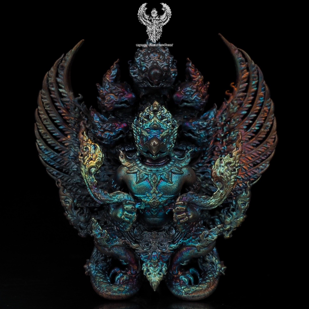 ครุฑปรกมหิทธานุภาพ วัดบางใหญ่ สมุทรสงคราม (แบบไม่มีฐาน) เนื้อ นวะโลหะผิวรุ้ง. เลข 97 จัดสร้าง 399 องค์