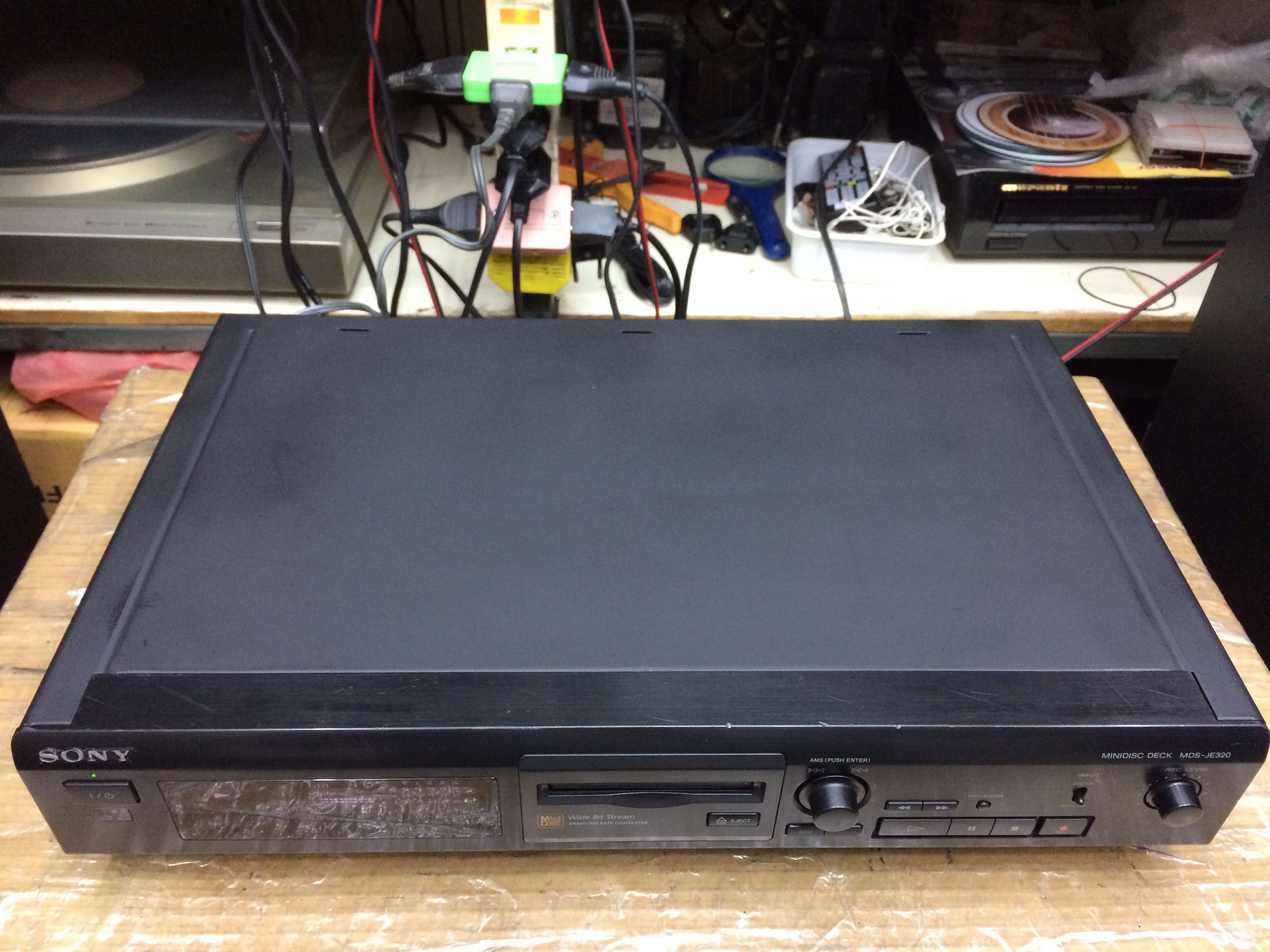 เครื่องเล่น MD Sony MDS-JE320 (เล่นอย่างเดียว อัดไม่ได้)