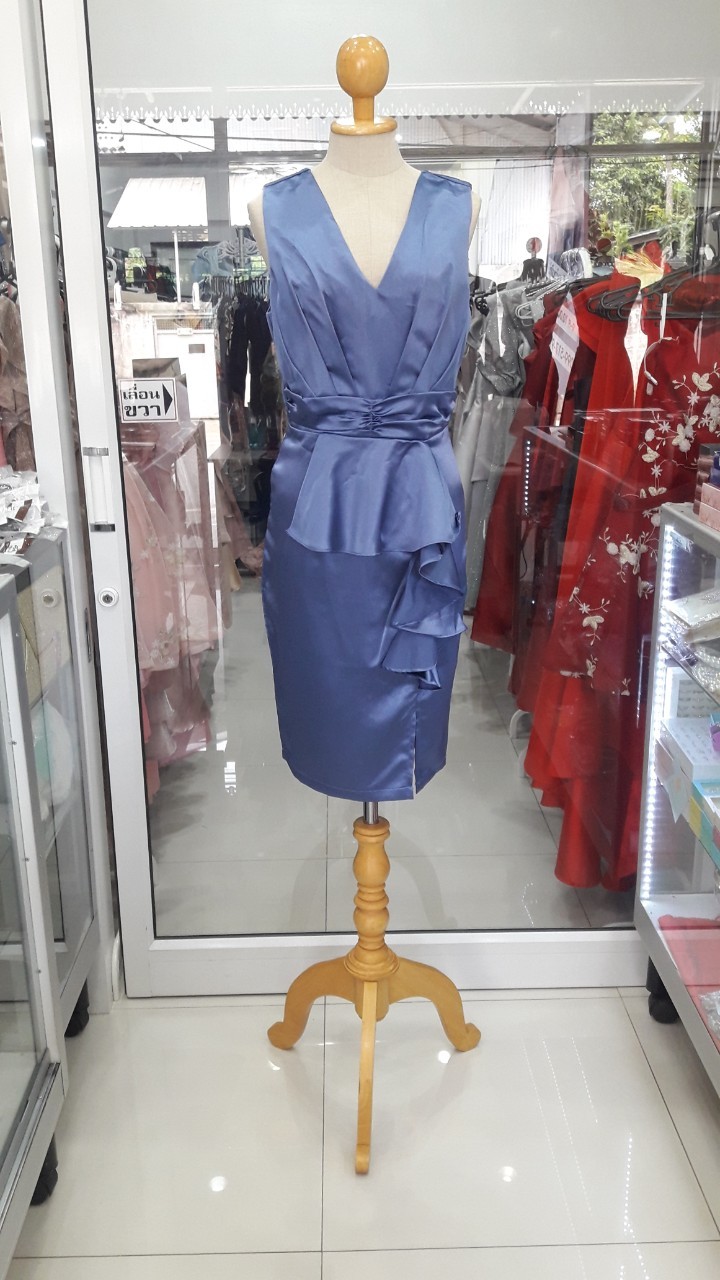 สั้นฟ้าแขนกุดผ้าเงา(M)