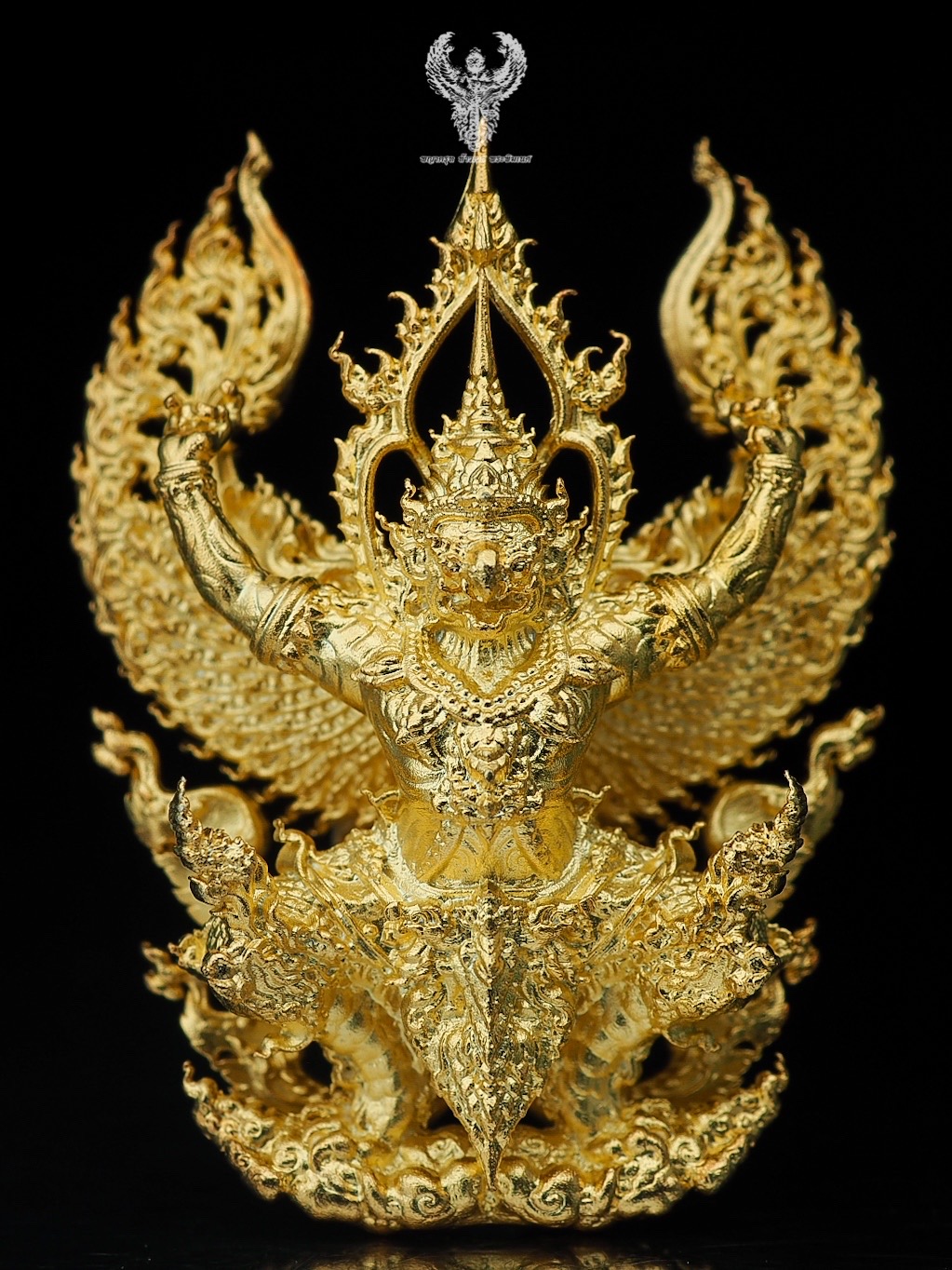พญาครุฑ รุ่น ทวียศ มหาลาภ แคล้วคลาด ชนะมาร วัดอรัญญิการาม(โนนหมากนุ่น) สระแก้ว เนื้อ ทองเทวาฤทธิ์ชุบทอง เลข 453