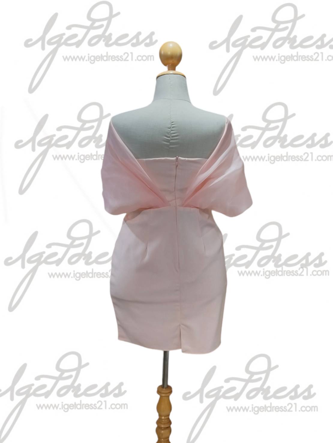 (PRE-LOVED) ราตรีสั้นสีโอรสผ้าฮานาโกะแต่งคลุมไหล่ด้วยผ้าออแกนดี้ 2XL