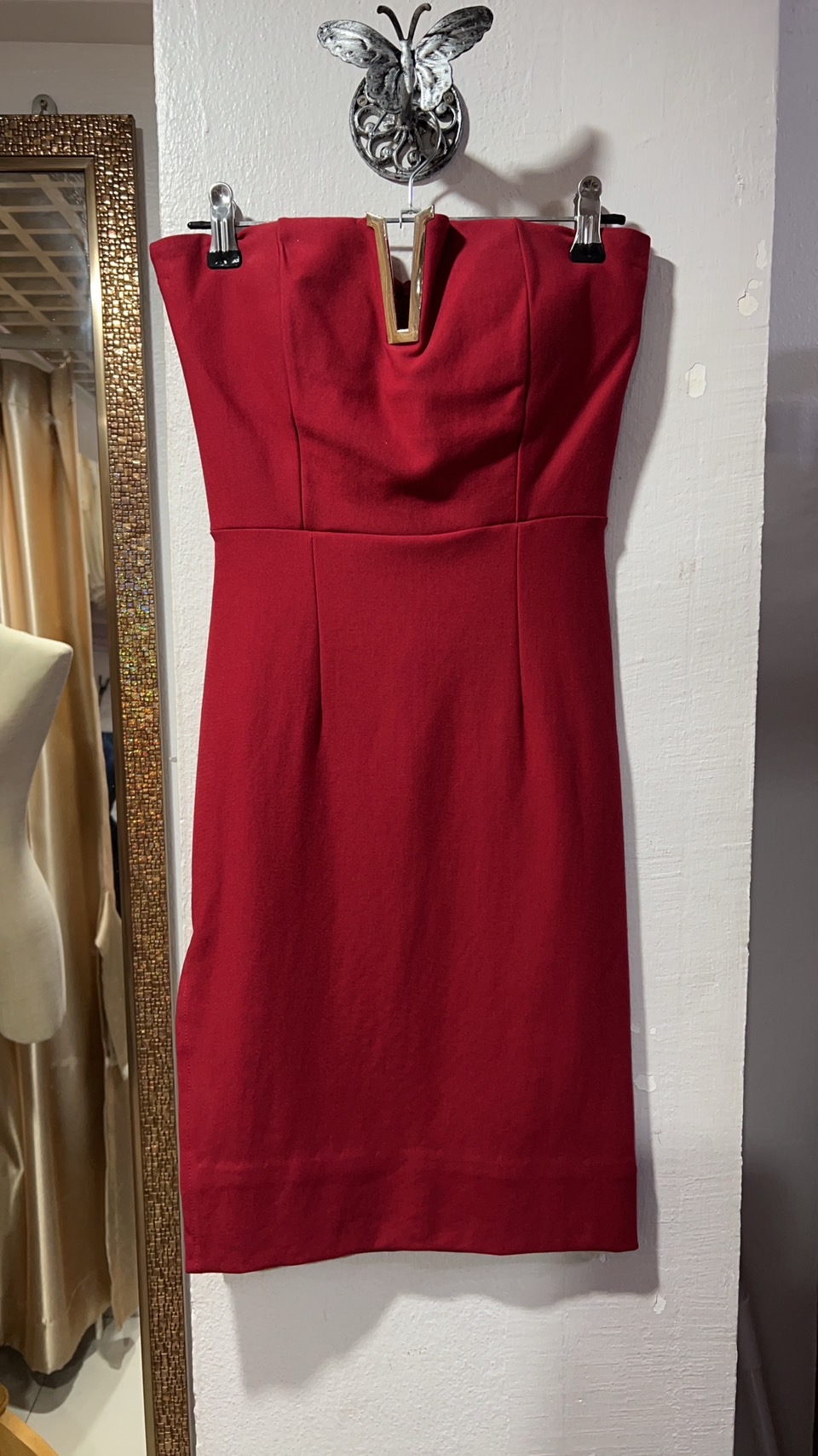 (PRE-LOVED) สั้นแดงเซกซี่ S มือ2