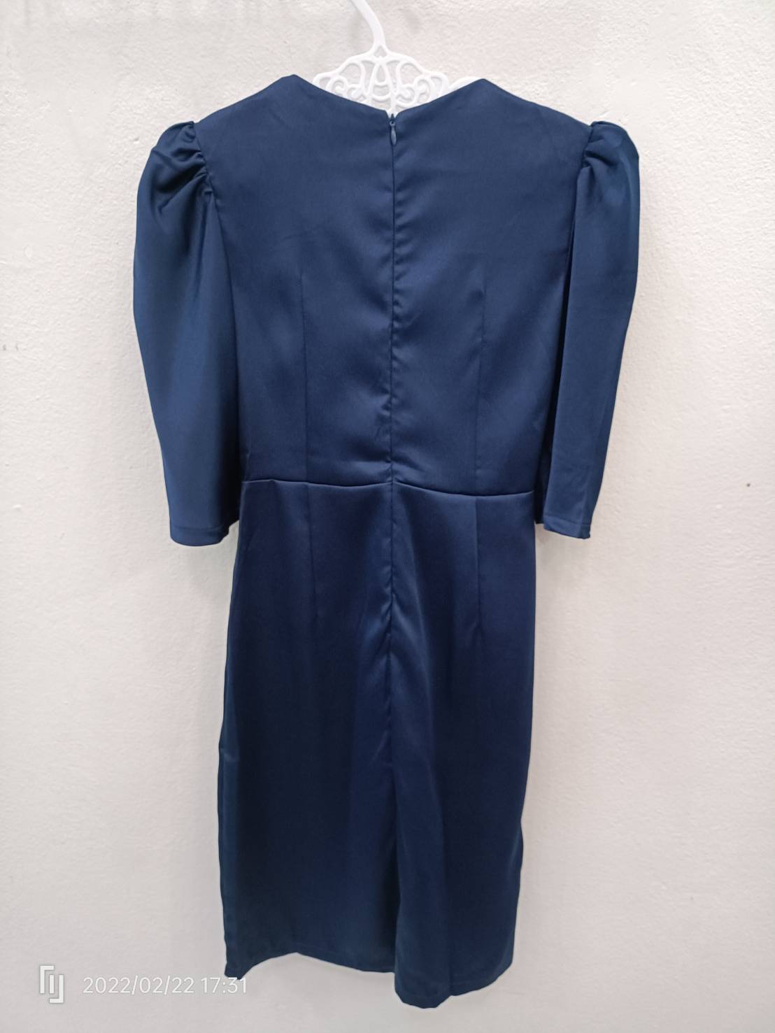 (PRE-LOVED) ราตรีสั้นมีแขนสีกรม (S)