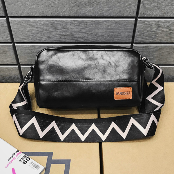 กระเป๋าหนัง กระเป๋าสะพายข้าง damoshu sq | DSQ001 black zag