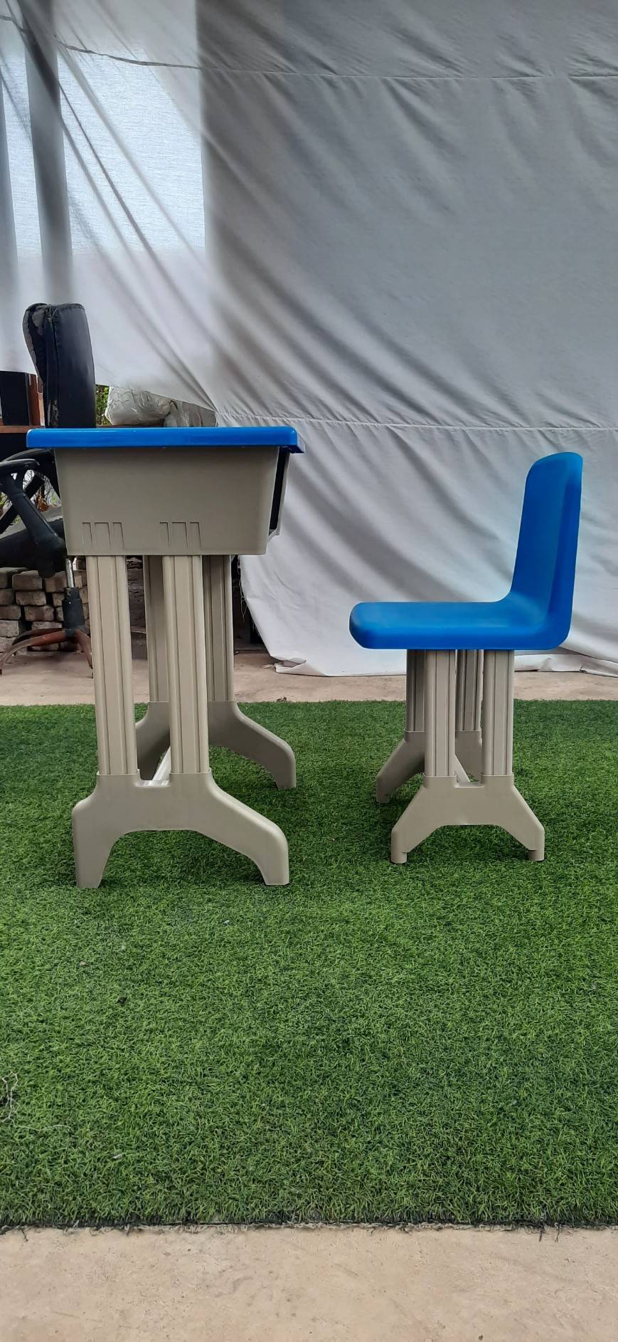 ชุดโต๊ะเรียนพร้อมเก้าอี้เด็ก โต๊ะเรียนเดี่ยวพร้อมเก้าอี้ (สีฟ้า)