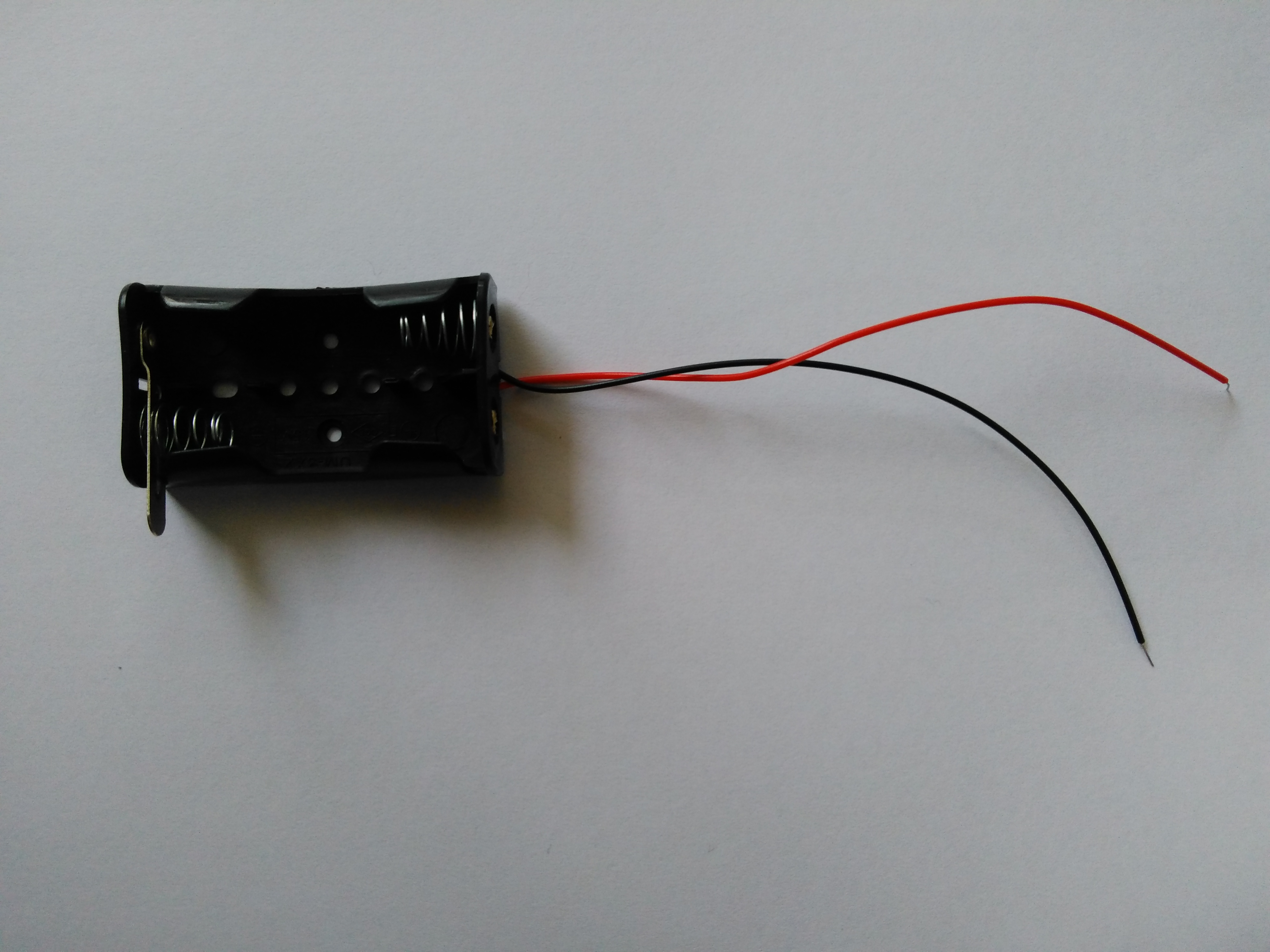 ลังถ่านขนาด AA*2 ก้อนแบบมีสะพานไฟ