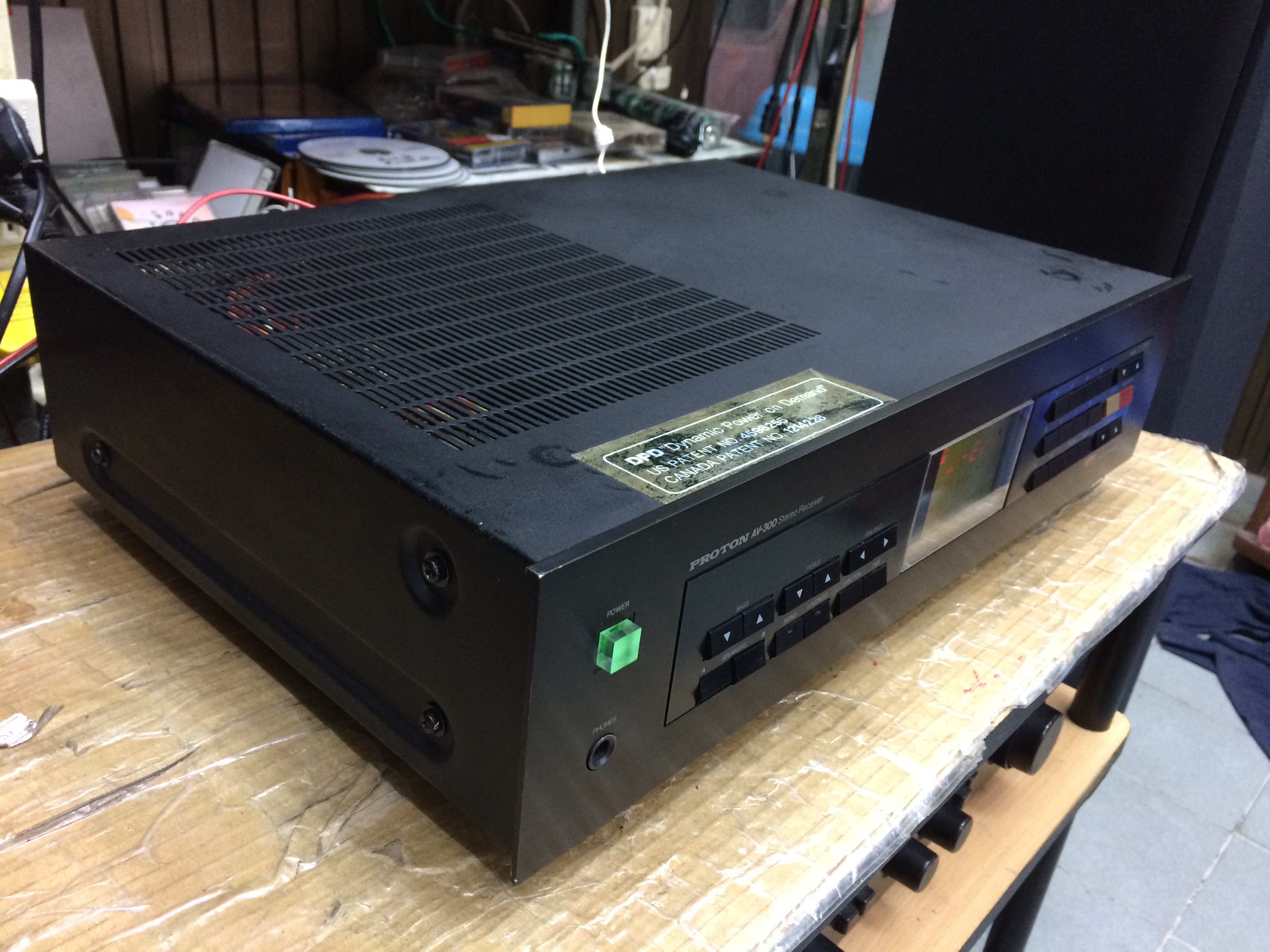 Proton AV-300 Stereo Integrated Amplifier